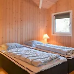 Tatil Evi Henne With A Fireplace 08 *