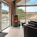 Henne With A Fireplace 08 Tatil Evi Henne Strand